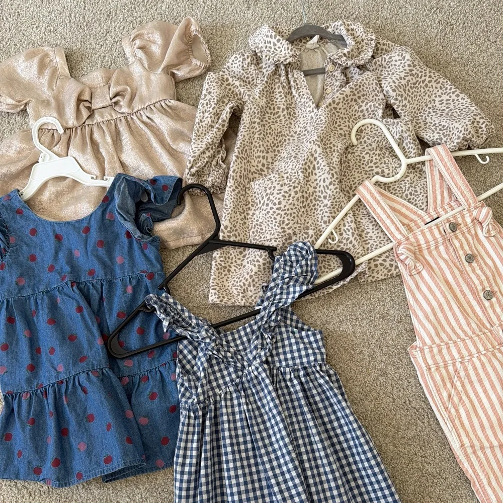 Baby Gap 3T outfits - Picture 1 of 7